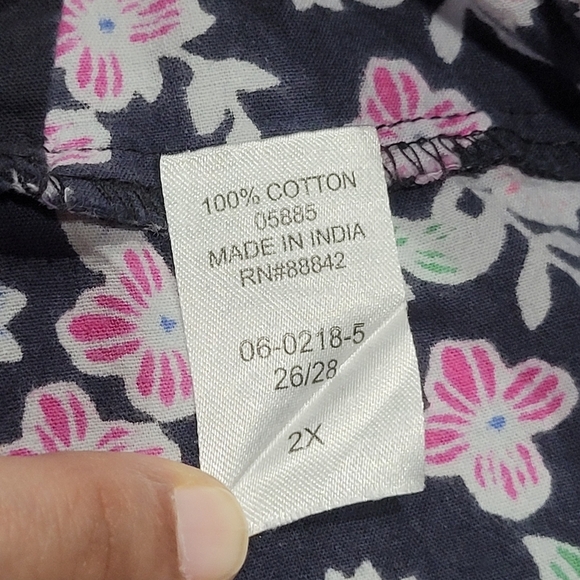 4X or 26/28 DREAMS CO. 100% Cotton Floral Short Sleeve Tunic - Picture 4 of 5